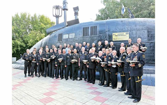 АПЛ Курск экипаж 2000
