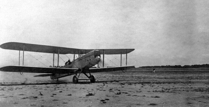 Самолет-разведчик р-1
