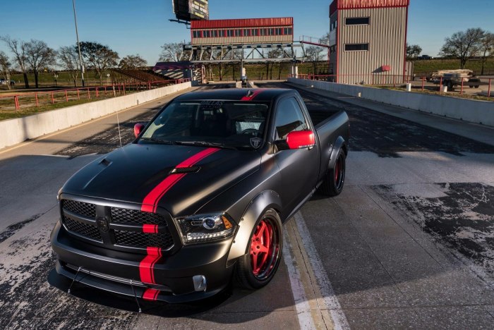 Dodge Ram 1500 srt