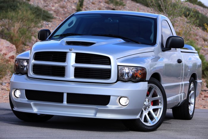 Dodge Ram 1500 srt-10