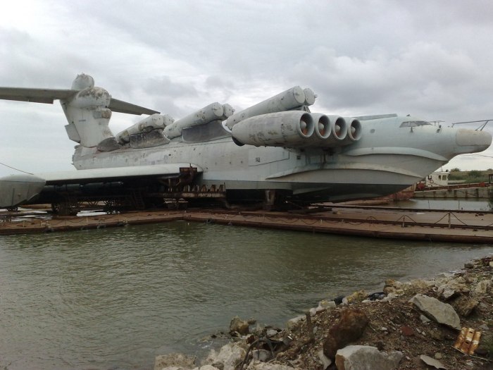 Лунь экраноплан в Дербенте
