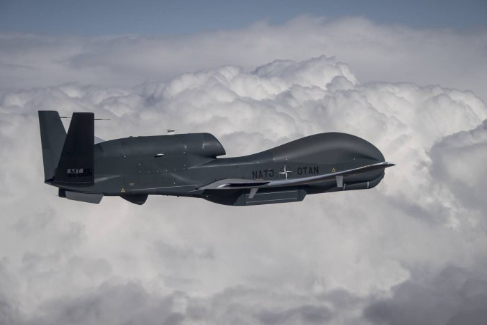 Беспилотник-разведчик RQ-4b Global Hawk