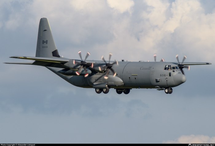 Самолет Hercules c130