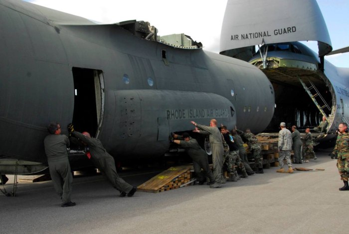 Самолет Hercules c130