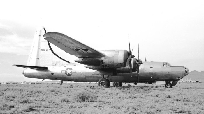 B-32 бомбардировщик