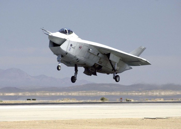 Boeing x 32 и Lockheed Martin x 35