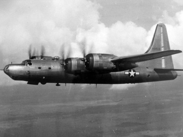 Consolidated b-32 Dominator