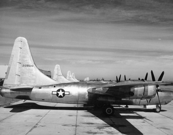 Consolidated b-32 Dominator
