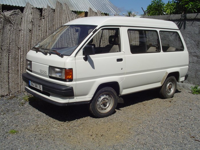 Toyota Lite Ace 3