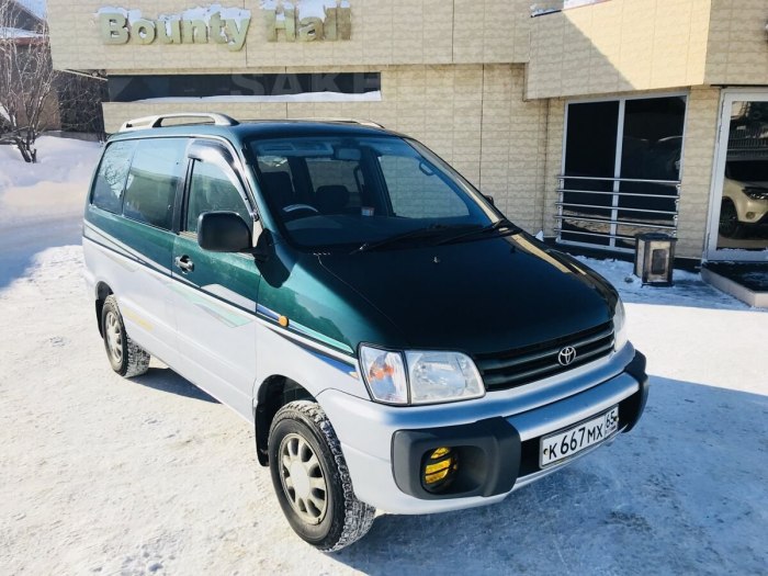Toyota Town Ace Noah