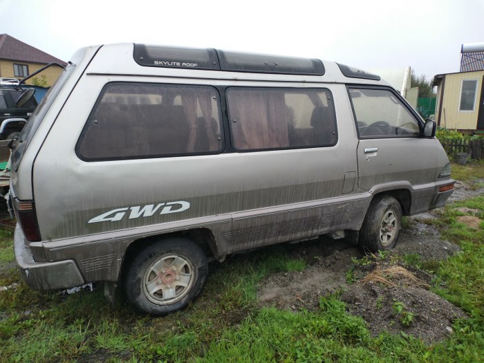 Тойота лит айс 1996