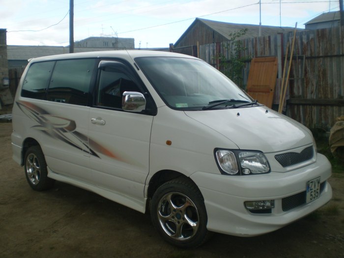 Toyota Lite Ace Noah
