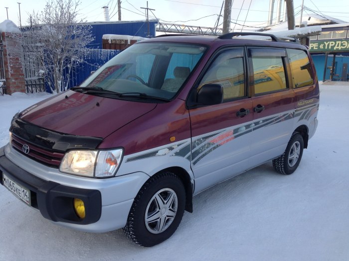 Toyota Town Ace 1999
