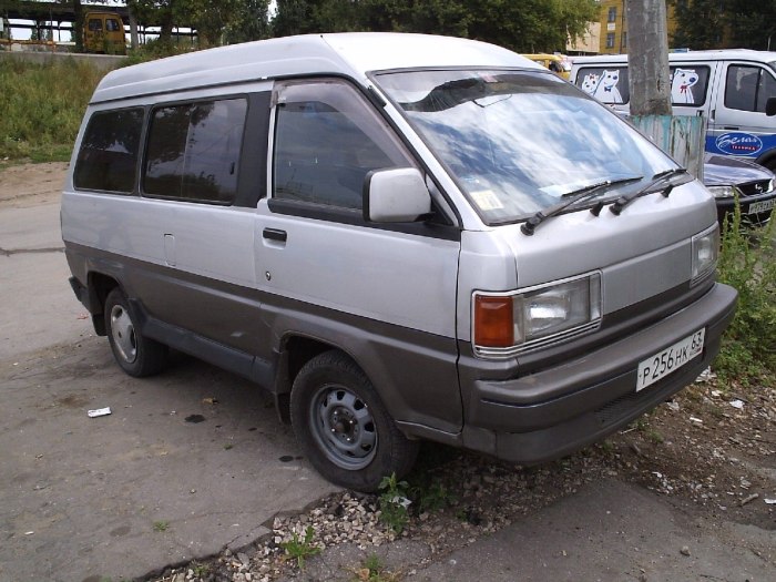 Toyota Lite Ace 84