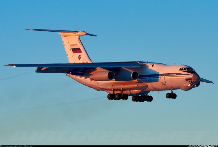 Самолет ил 76