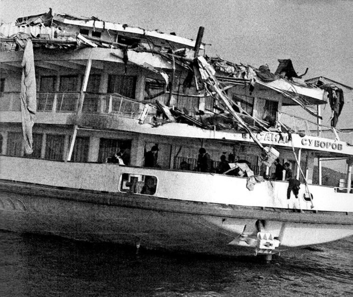 Крушение теплохода Александр Суворов в Ульяновске в 1983 году
