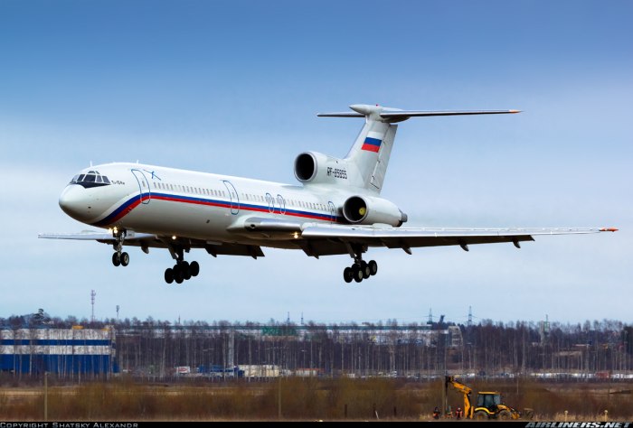 Самолет ту 154 м