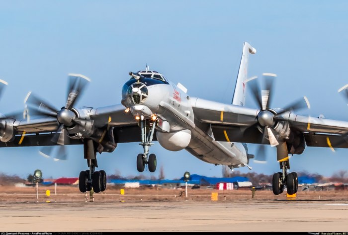 Ту 142 МК