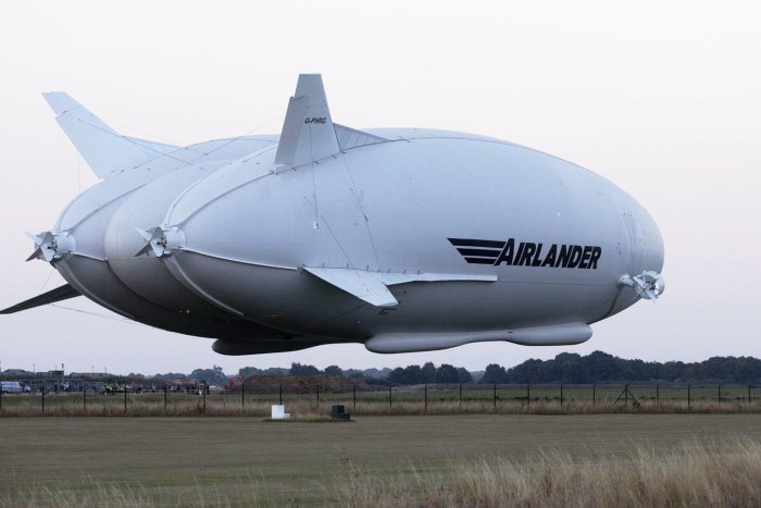 Дирижабль Airlander 10 внутри