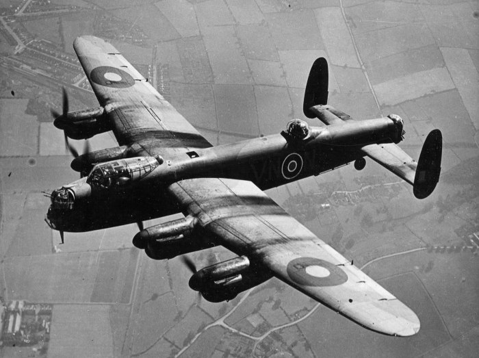 Avro 683 "Lancaster", бомбардировщик