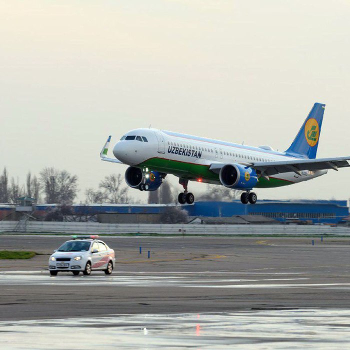 Боинг 787 узбекских авиалиний