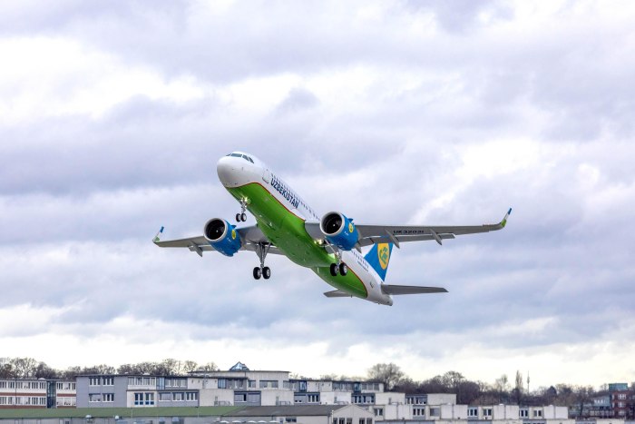 Airbus a320 Uzbekistan Airways