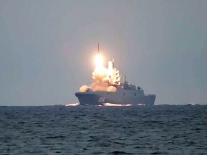 Пуск ракеты циркон
