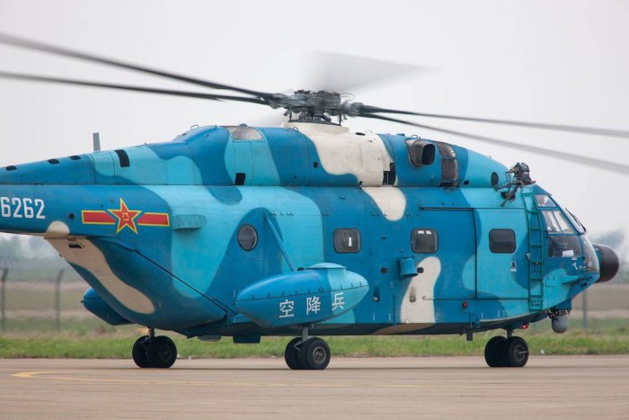 Z-8 вертолет