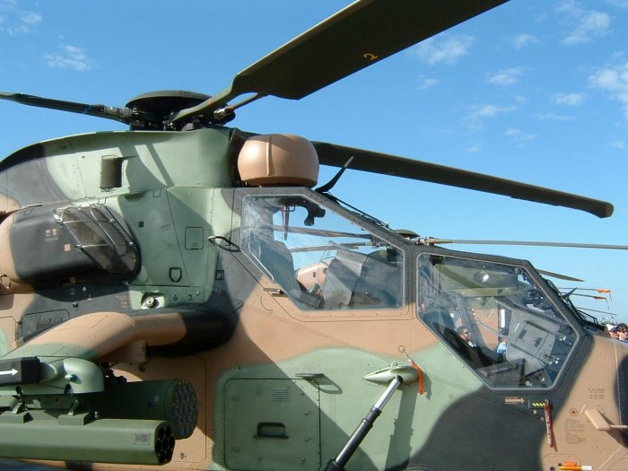 Вертолет тигр 665 Cockpit
