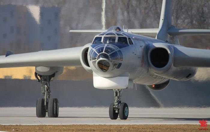 Бомбардировщик реактивный ту-16
