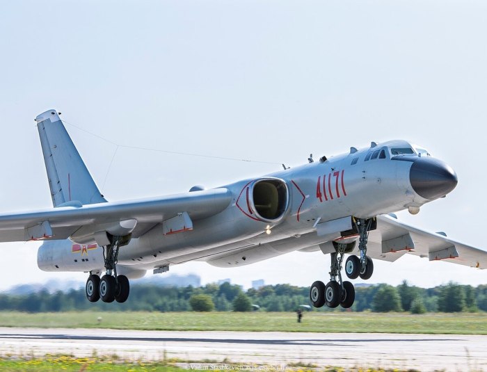 Ту-16 реактивный самолёт