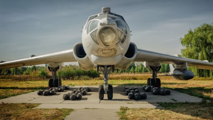Ту-16 ДЕАГОСТИНИ