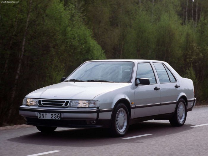 Saab 9000 седан