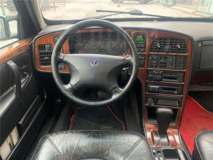 Saab 9000 1995 салон