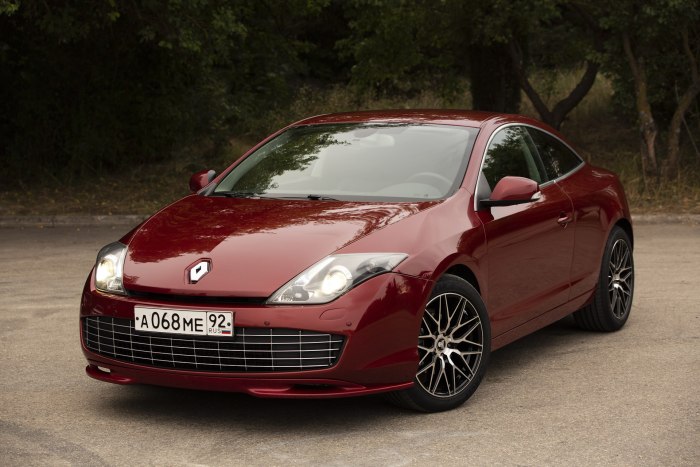 Renault Laguna 3 Coupe