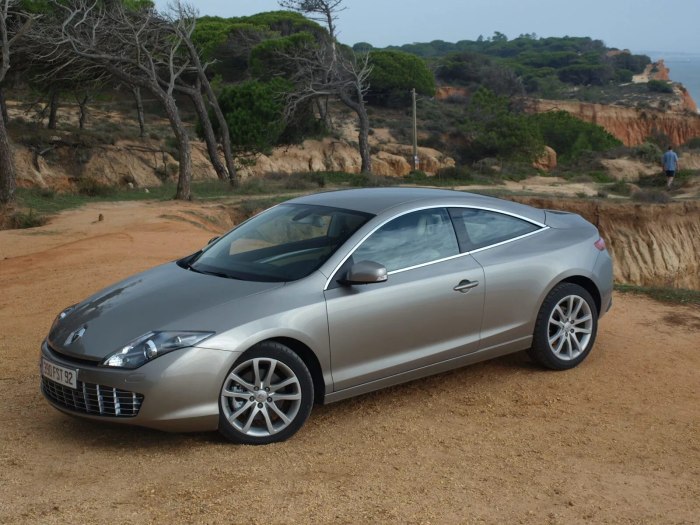 Renault Laguna 3 купе