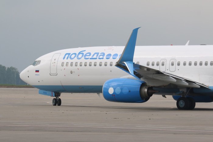 Самолет Boeing 737-800 победа