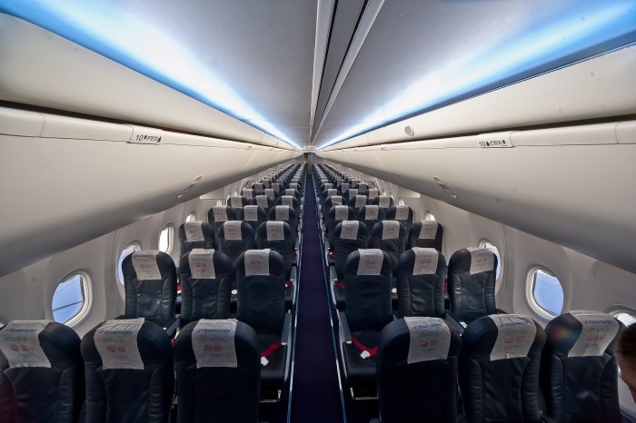 Салон самолёта Боинг 737-800