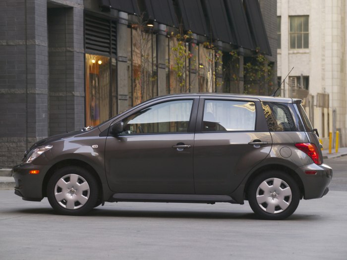 Toyota Scion xa 2004