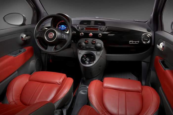 Fiat 500 Interior
