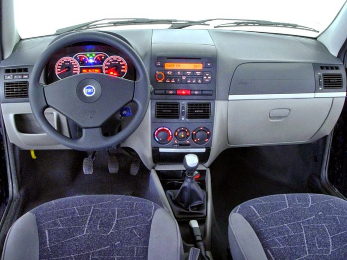 Fiat Palio, 2000 салон