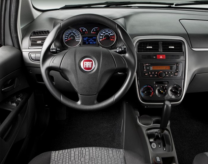 Fiat punto 2012 салон