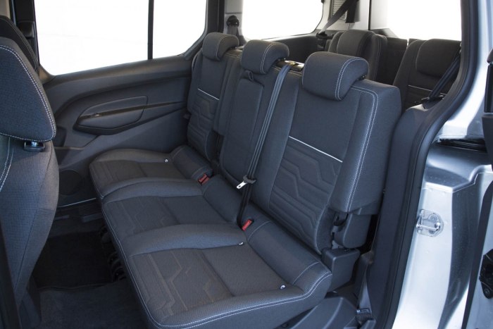 Ford Grand Tourneo connect 2013
