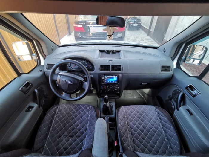 Ford Tourneo connect 2004 салон