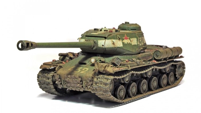 Советский тяжелый танк ИС-2 (Иосиф Сталин)