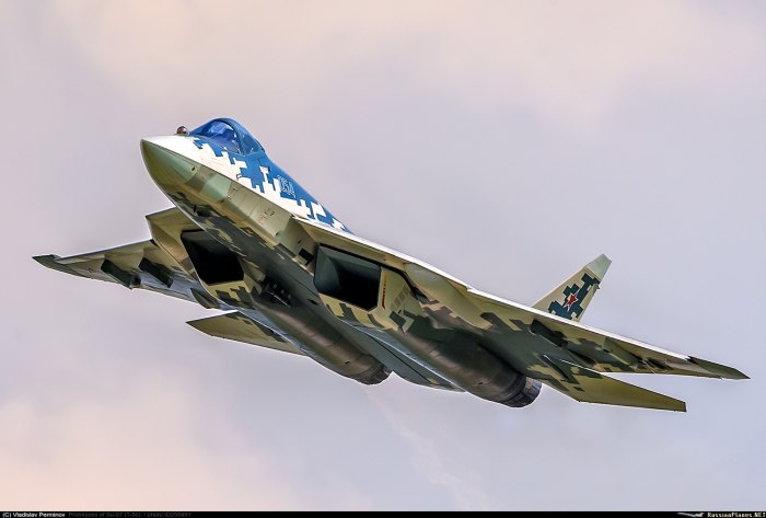 Су-54 самолет