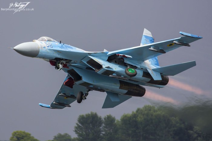 Истребитель с-54