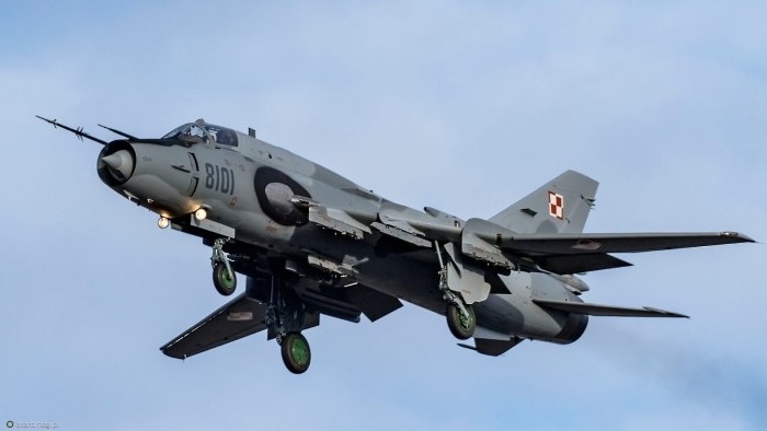 Су-17 истребитель-бомбардировщик