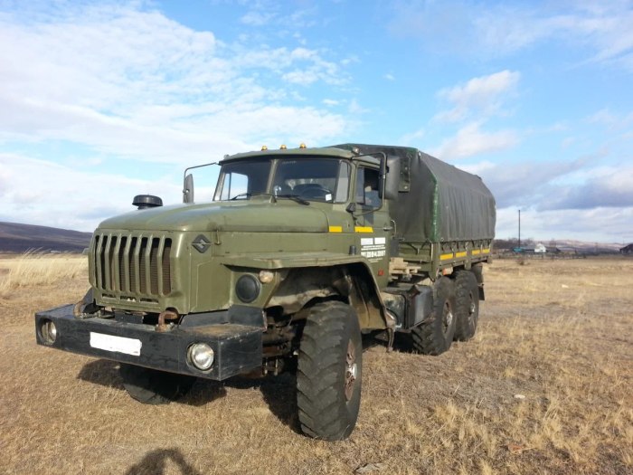 Грузовик Урал 4320
