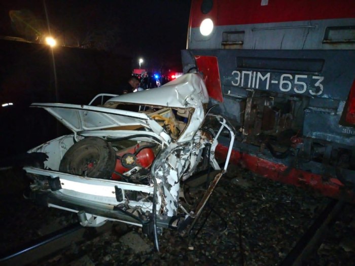 Поезд 629с Владикавказ Адлер